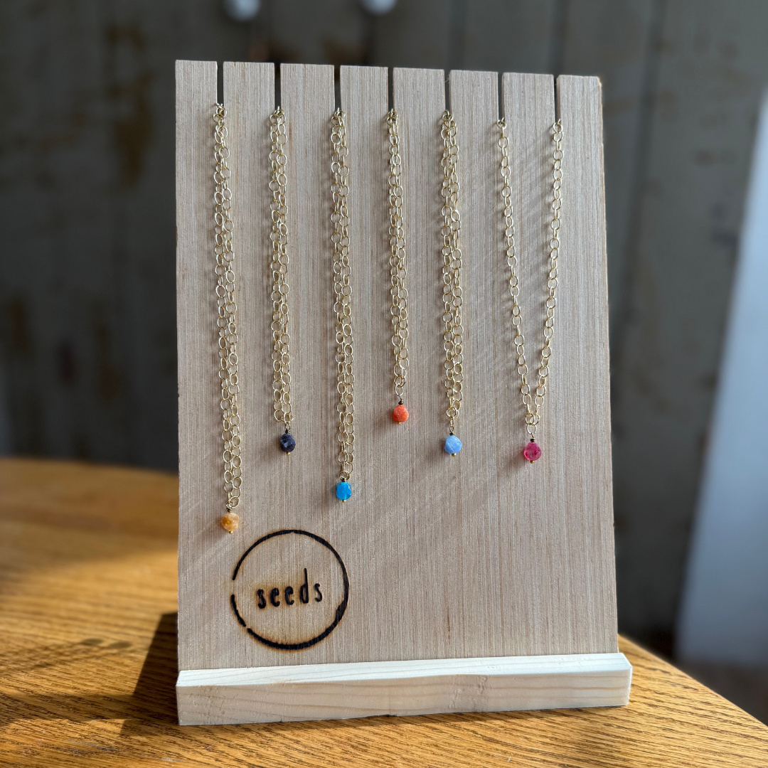 Hex Natural Stone Nugget Necklace – Gold Circle Chain