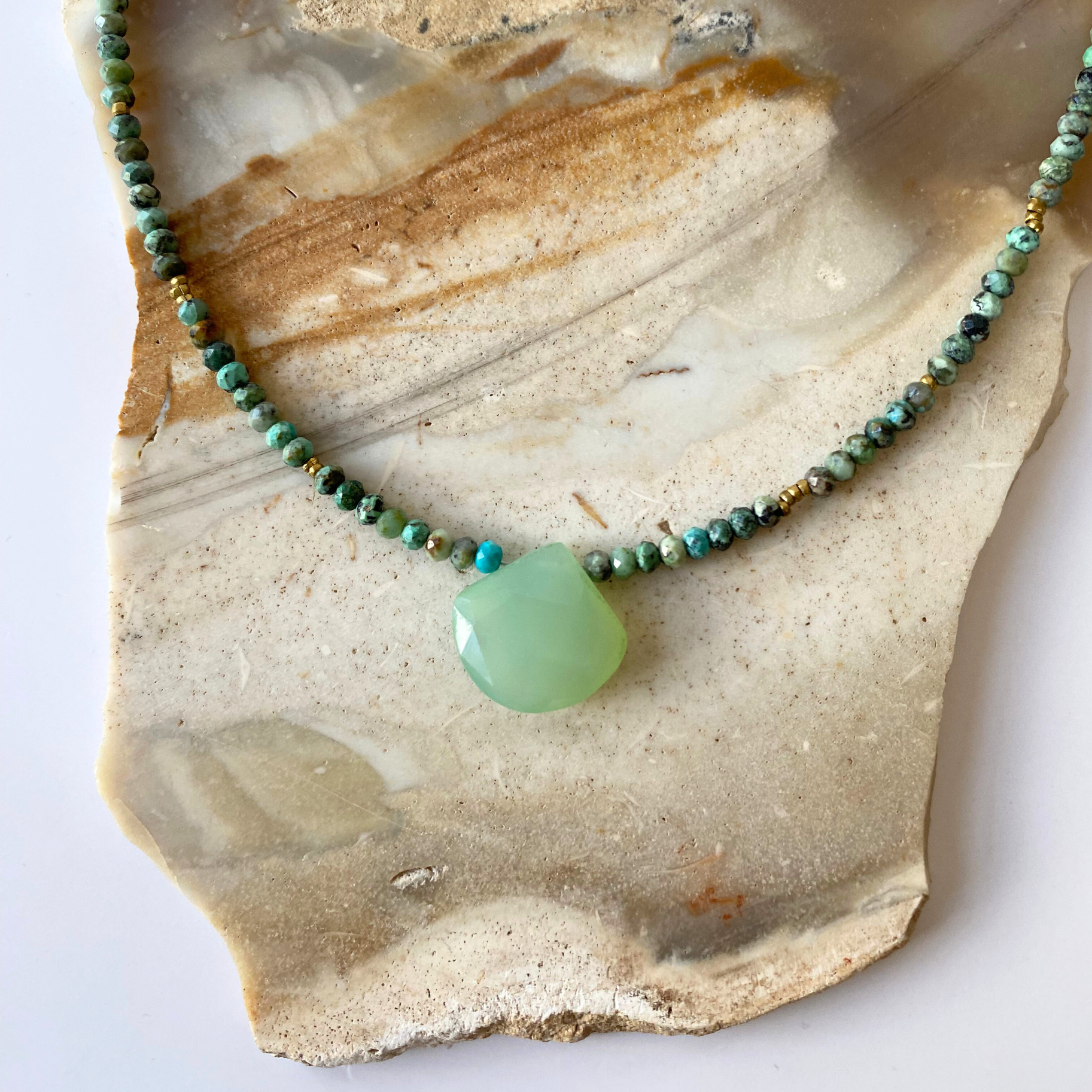 Short Beaded Stone Pendant Semi-precious Bead Necklace