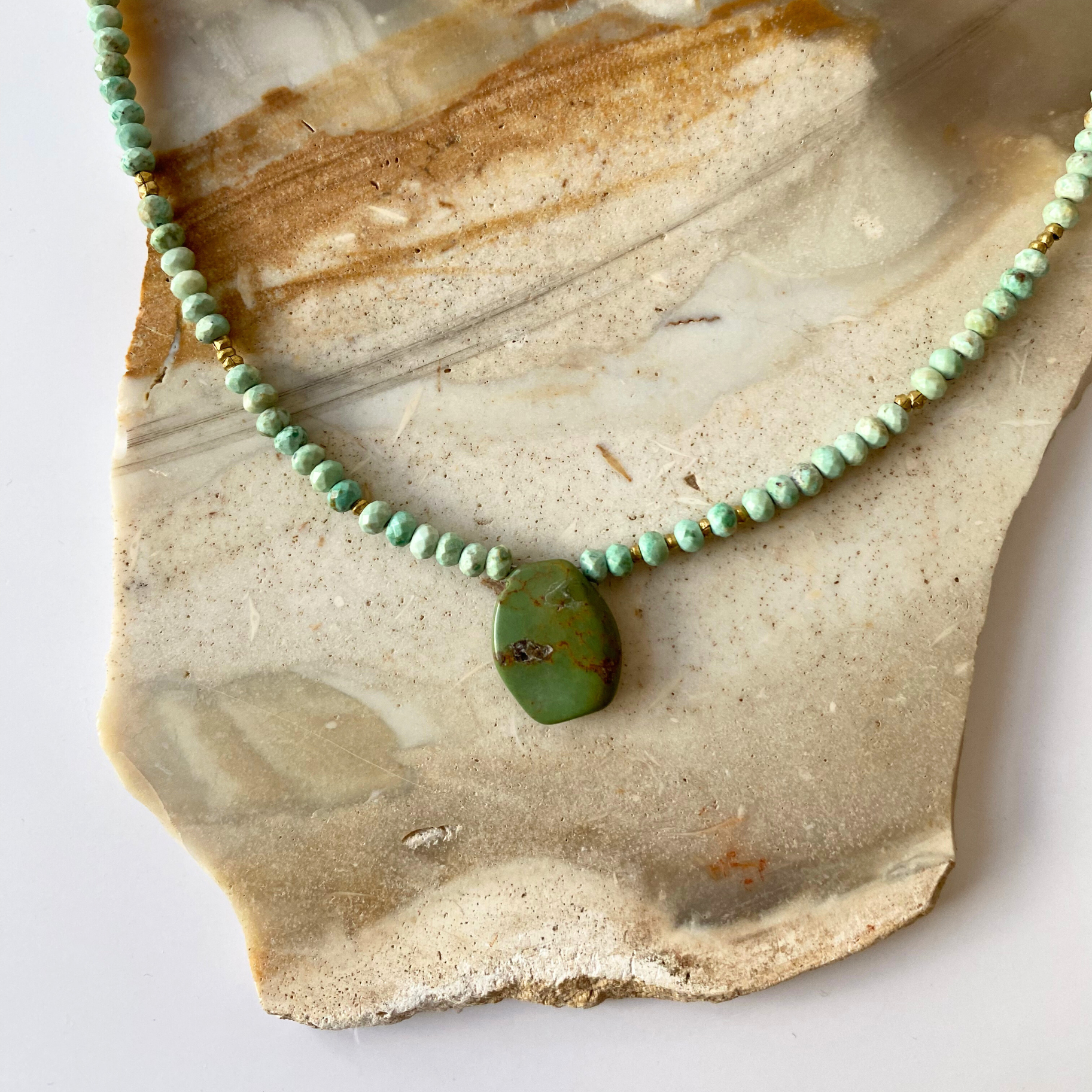 Short Beaded Stone Pendant Semi-precious Bead Necklace