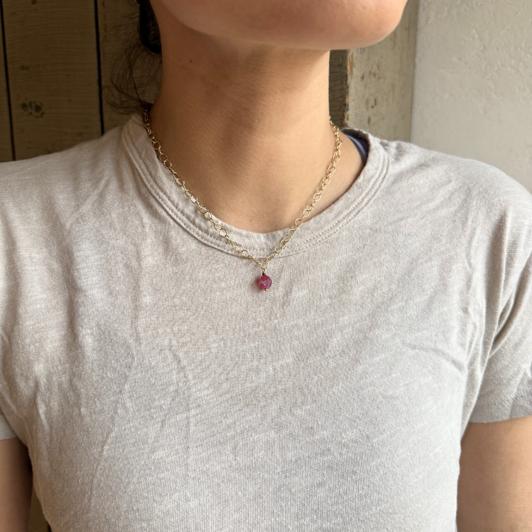 Hex Natural Stone Nugget Necklace – Gold Circle Chain