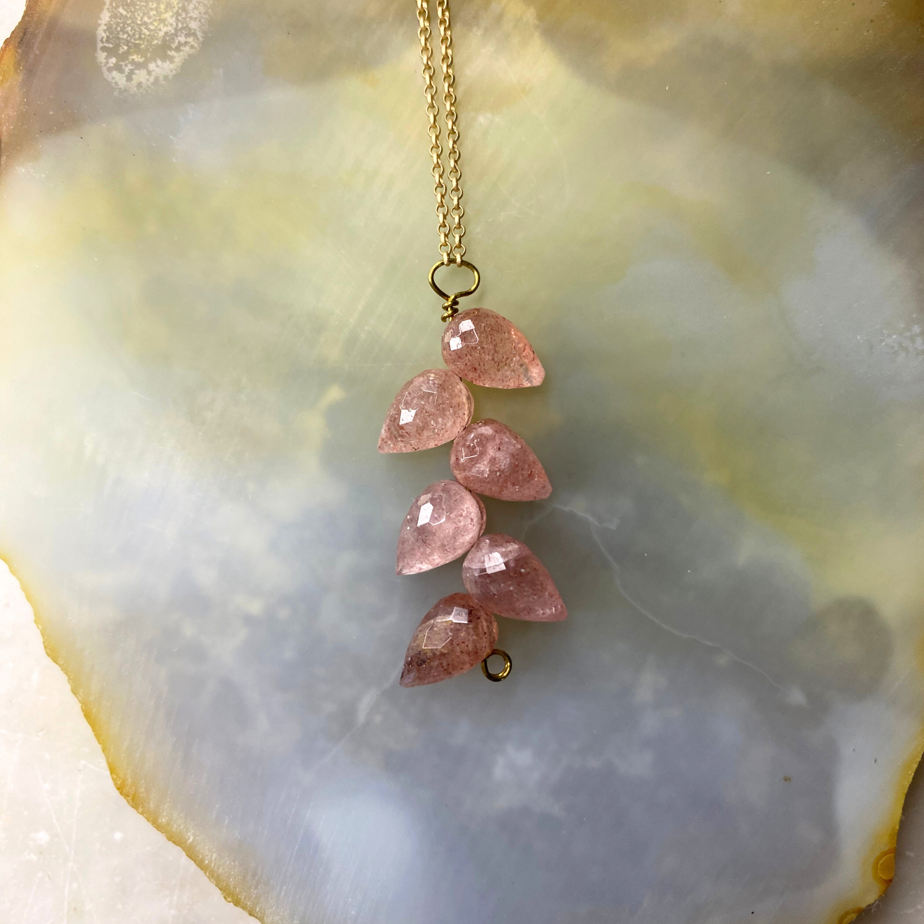 Leaf Tear Drop Stone Matte Gold Chain Necklace